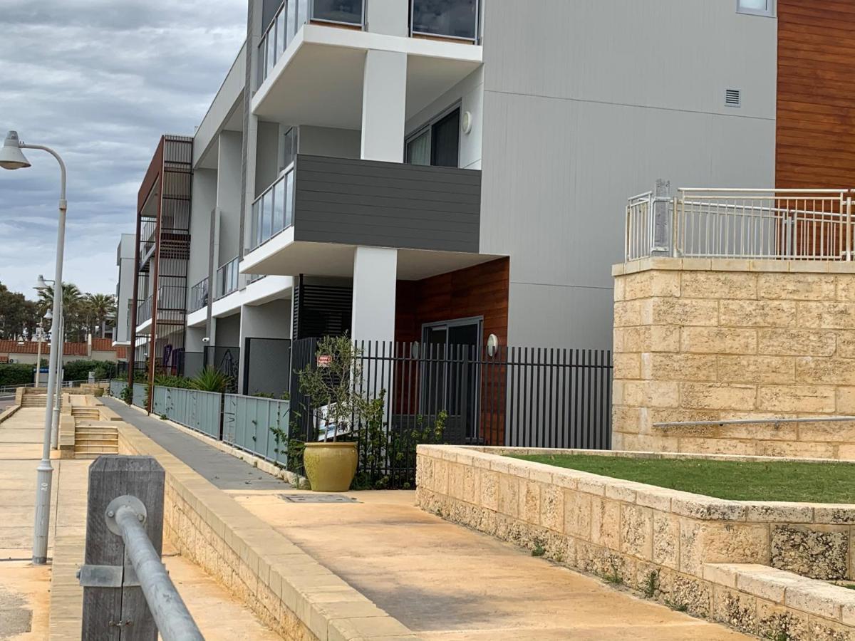 Mariner'S Cove ~ Luxe Waterfront Apartment Mindarie Exteriér fotografie